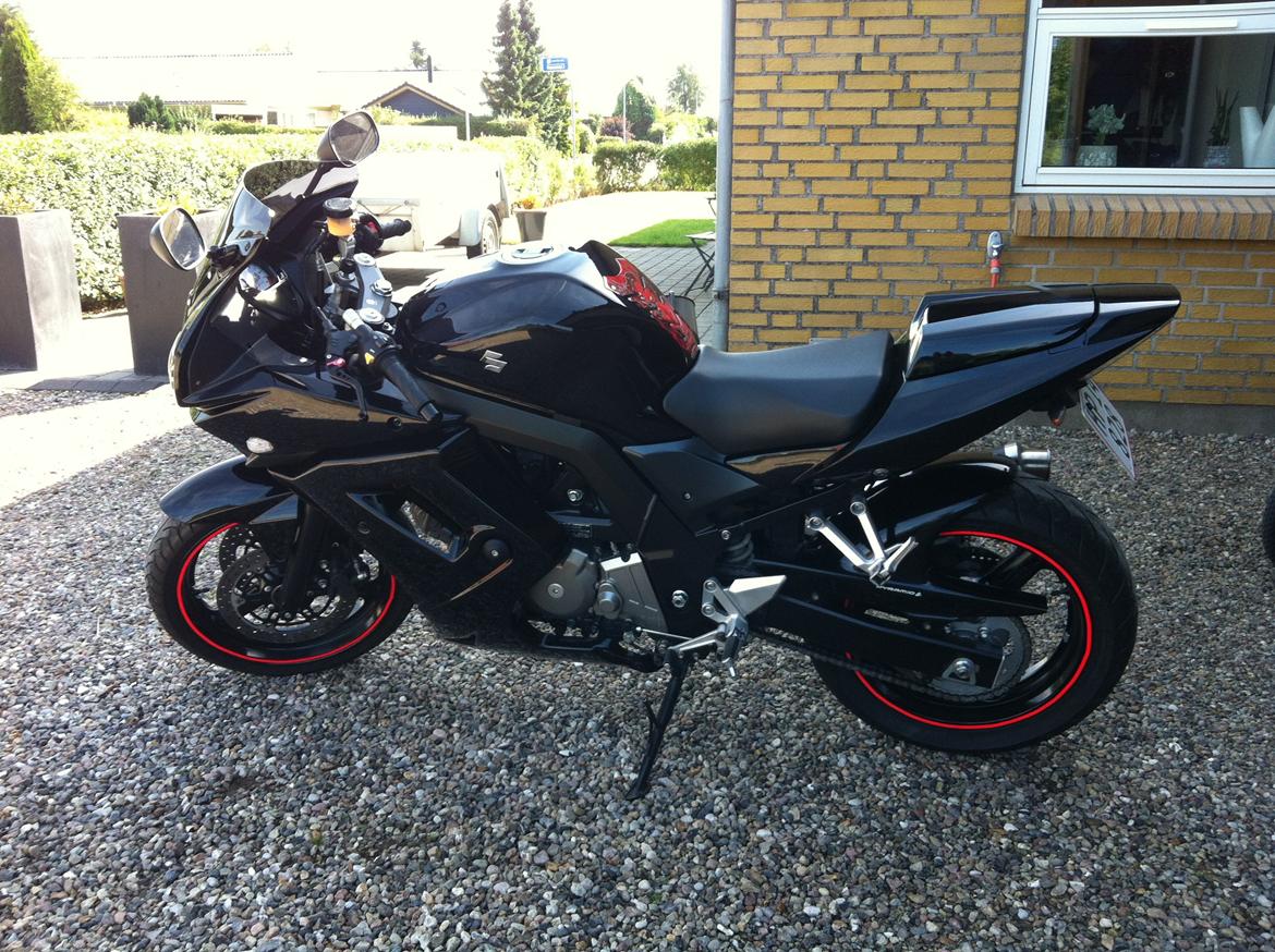 Suzuki SV 650 S (Solgt) billede 1