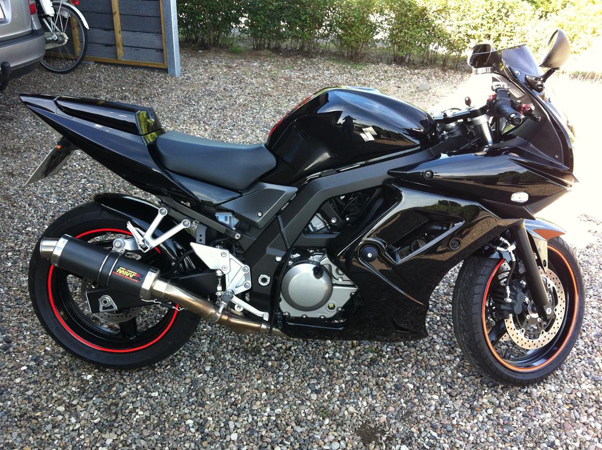 Suzuki SV 650 S (Solgt) billede 4