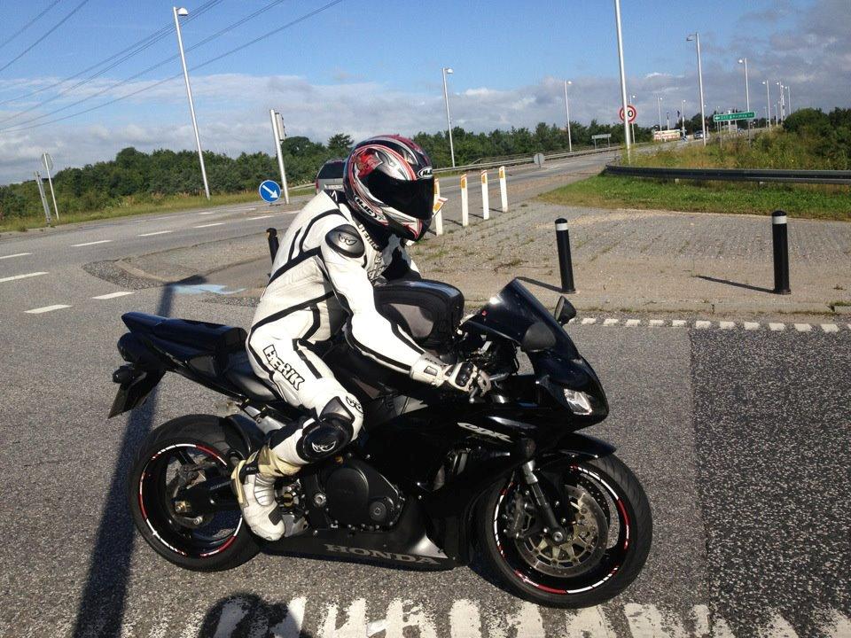 Honda CBR 1000 RR SC57 billede 2