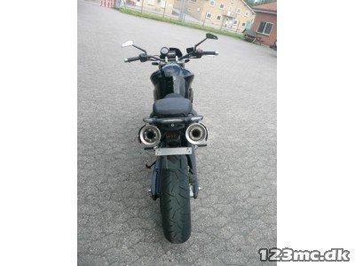 Yamaha MT 03 billede 4