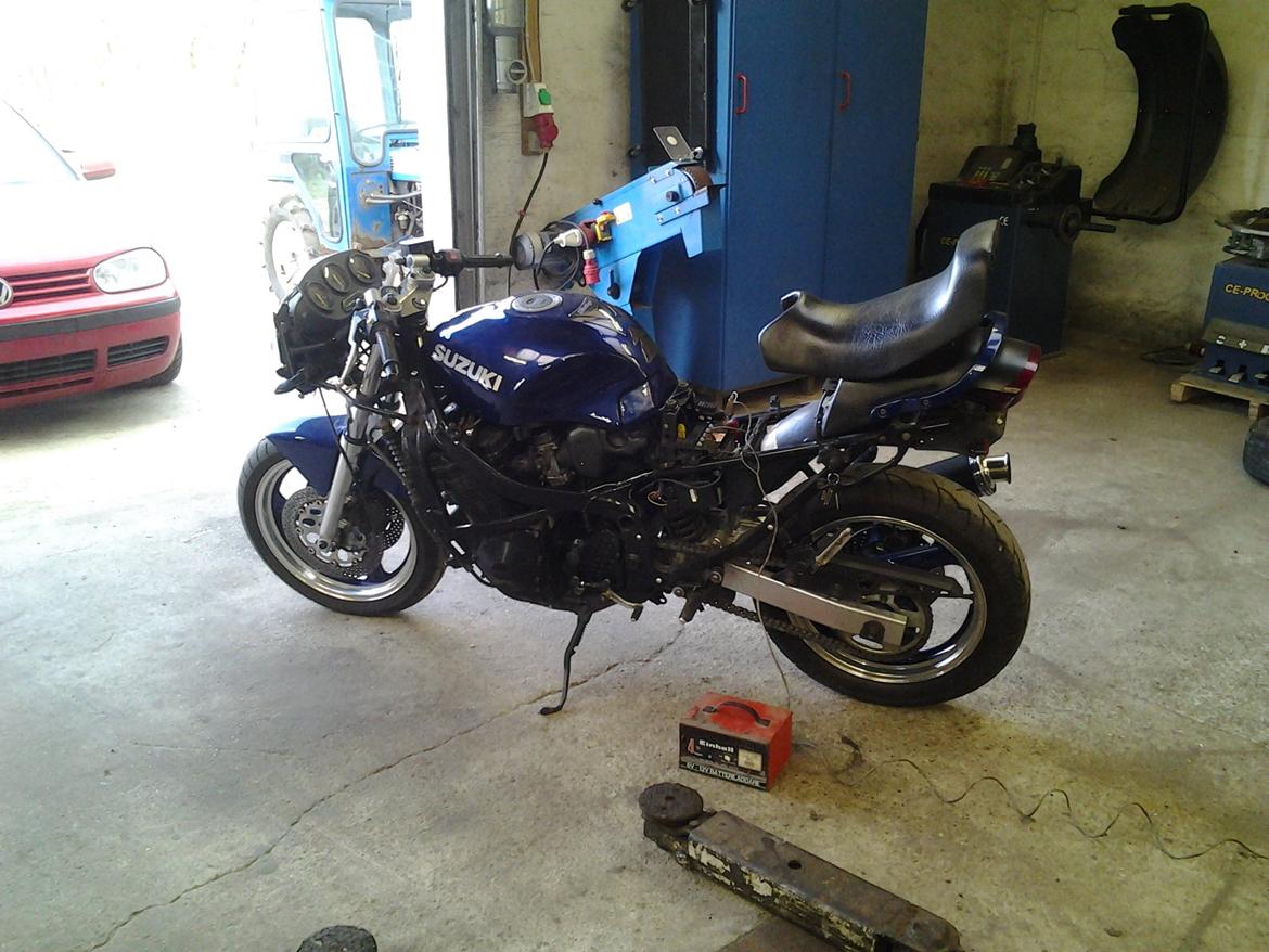 Suzuki GSX600F "SOLGT" billede 12