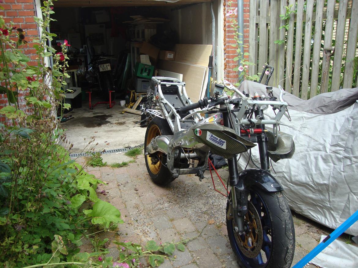 Aprilia RSV Mille - Donoren billede 9