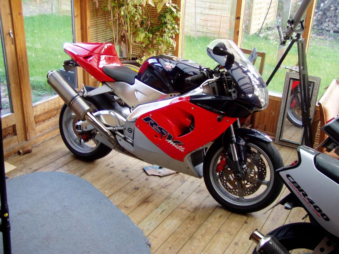 Aprilia RSV Mille billede 8