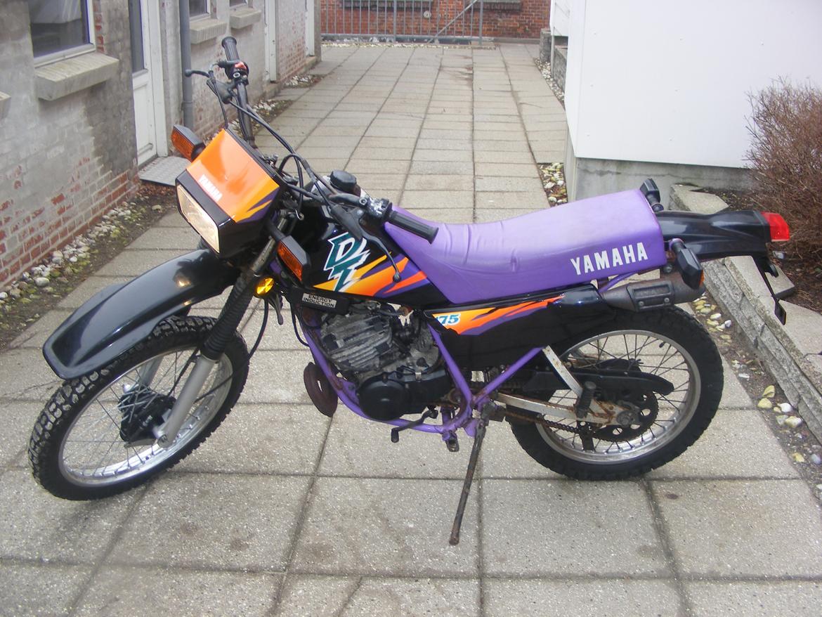 Yamaha DT-175 billede 1