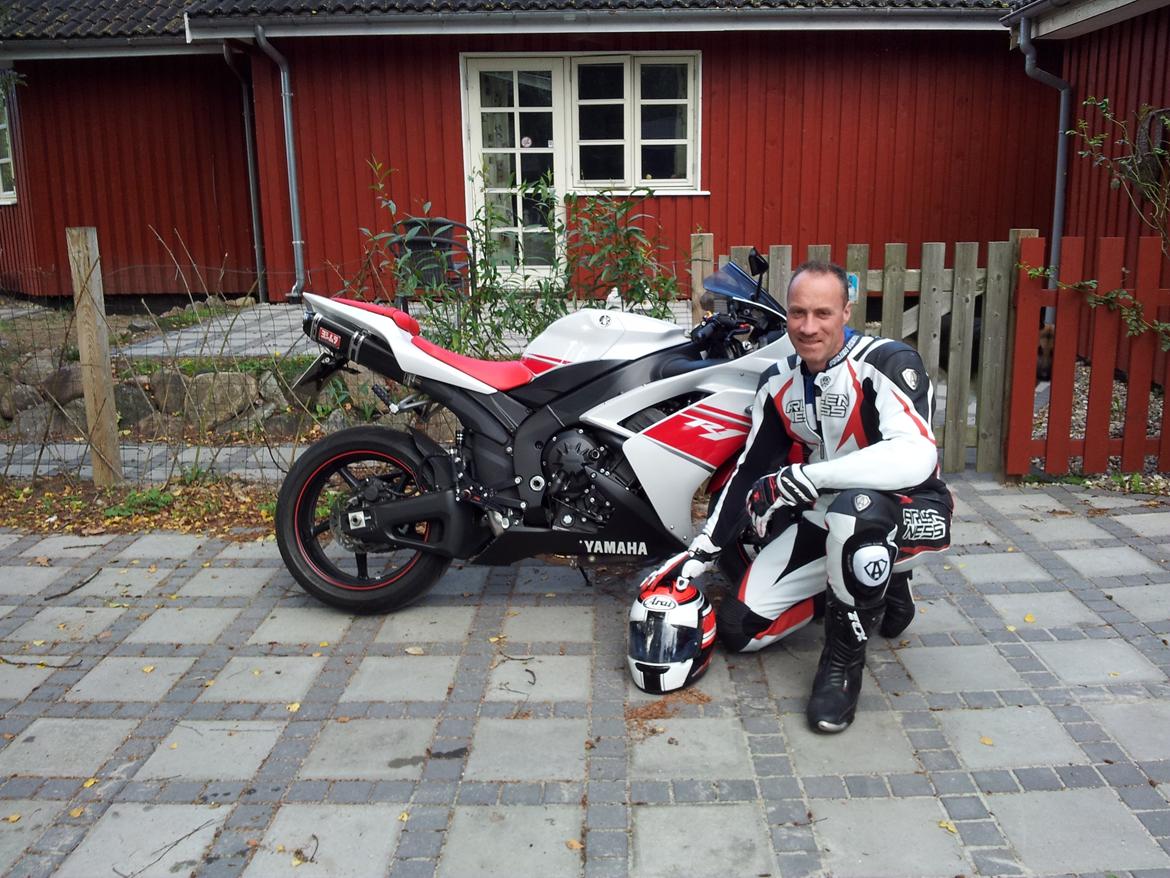 Yamaha R1 billede 10