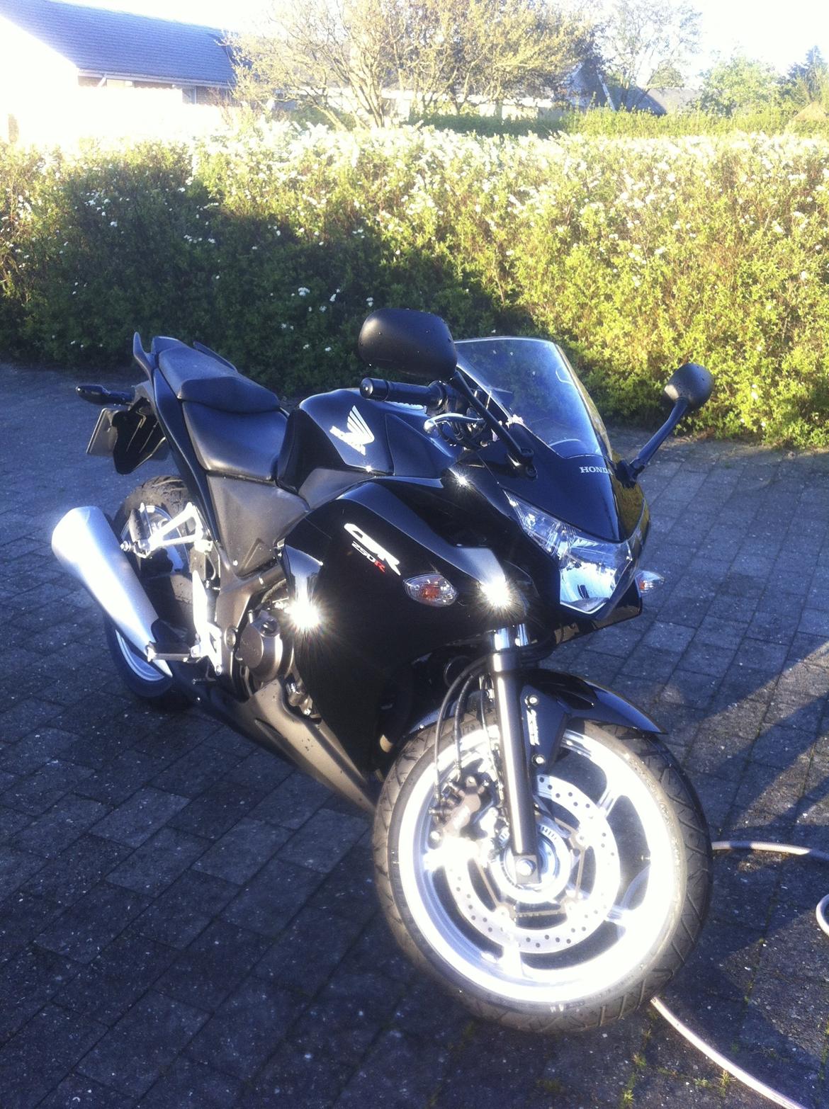 Honda CBR 250 R billede 3