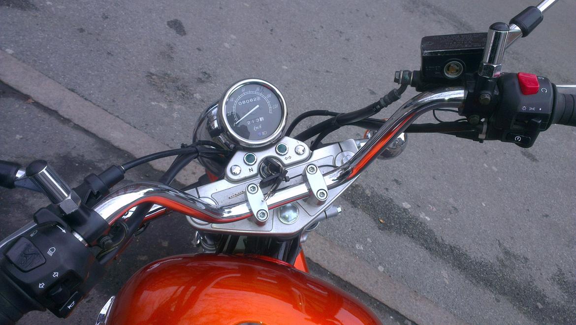 Suzuki GZ 125 Marauder - Få km, den er jo som ny! billede 6