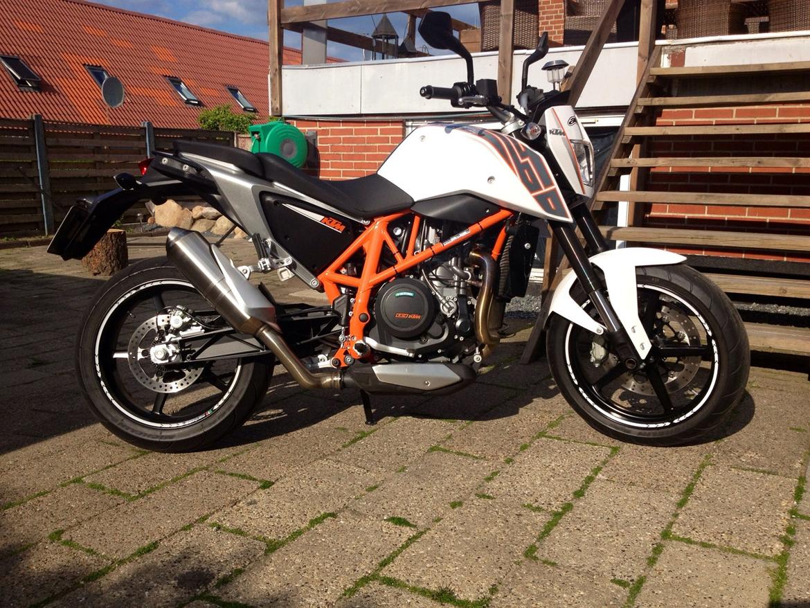KTM Duke 690 SOLGT billede 3