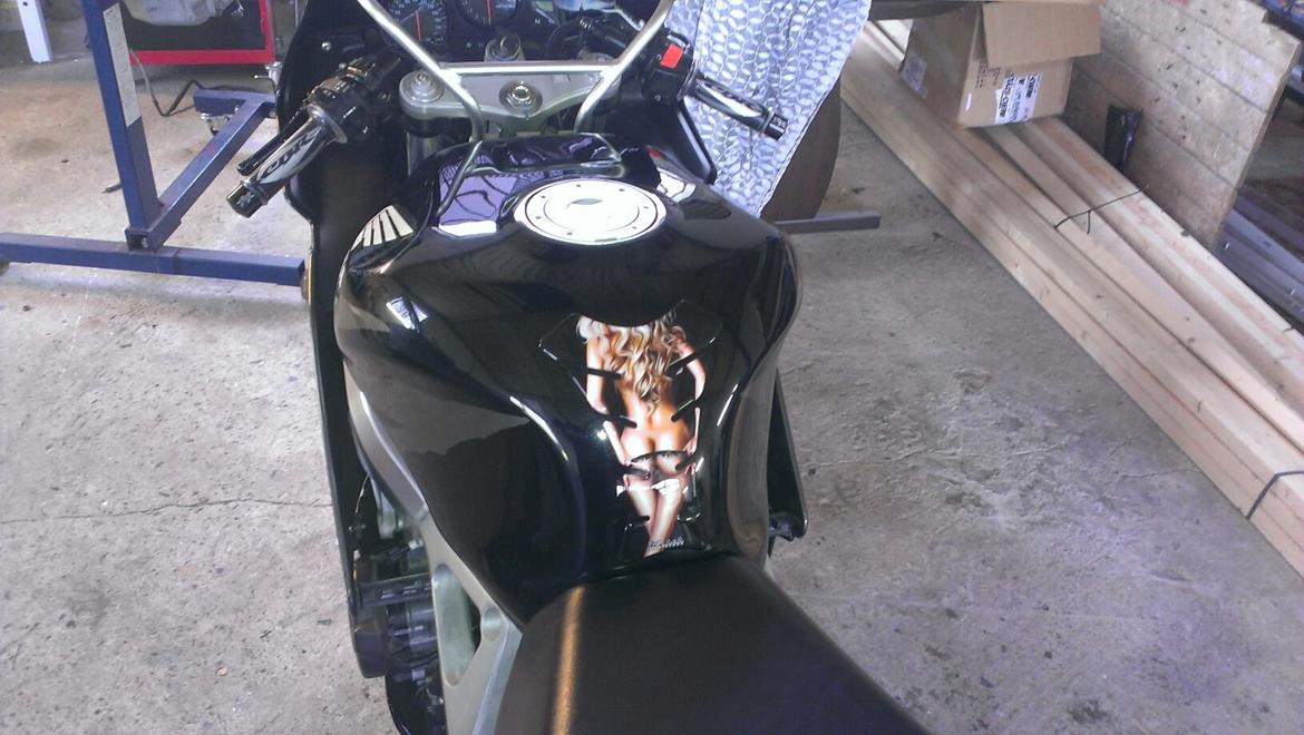 Honda CBR 900RR FIREBLADE billede 2