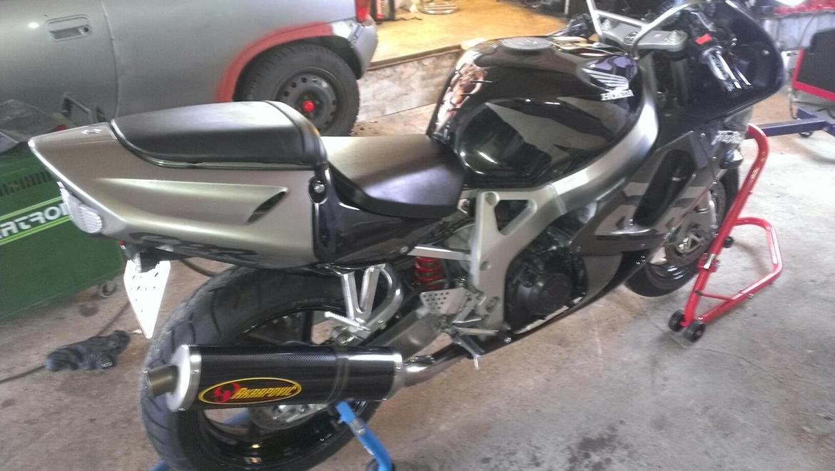 Honda CBR 900RR FIREBLADE billede 9