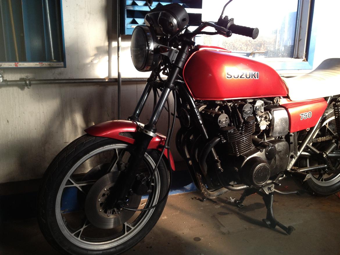 Suzuki GS 750 billede 1
