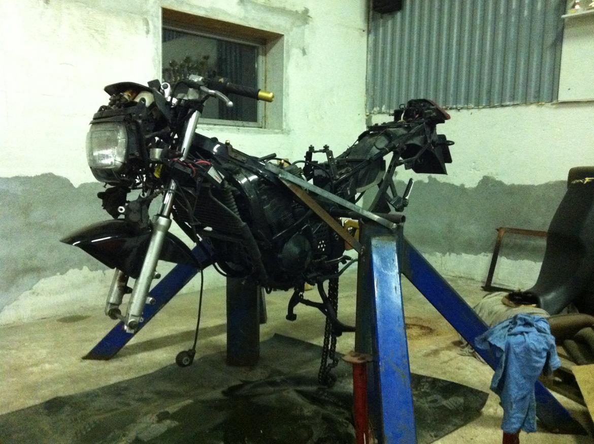 Suzuki GSX 750 F - Vinter 12-13 billede 8