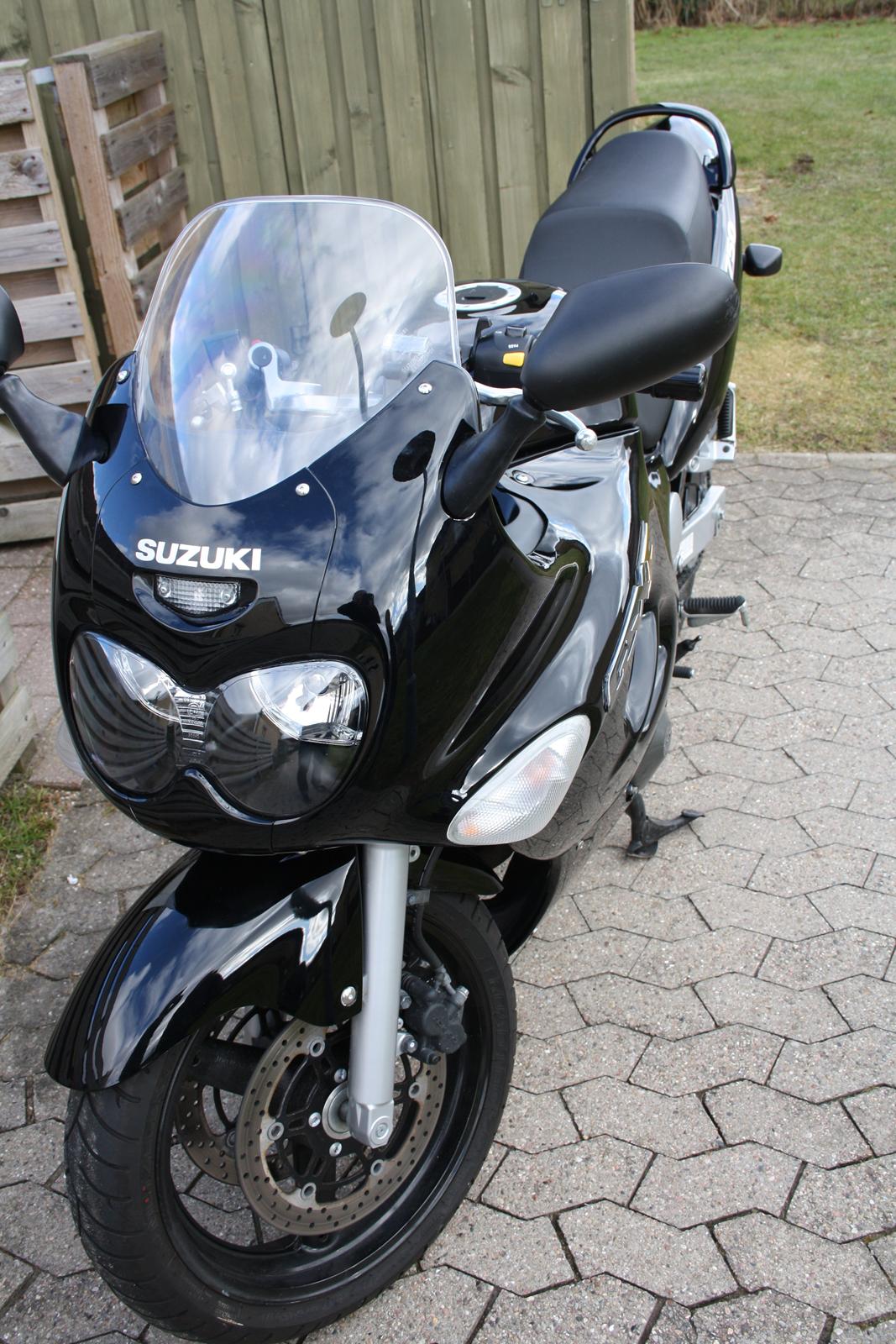 Suzuki GSX750F billede 4