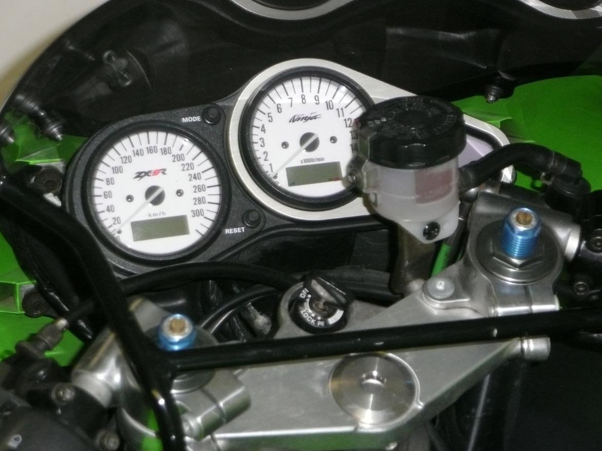 Kawasaki zx9r billede 3