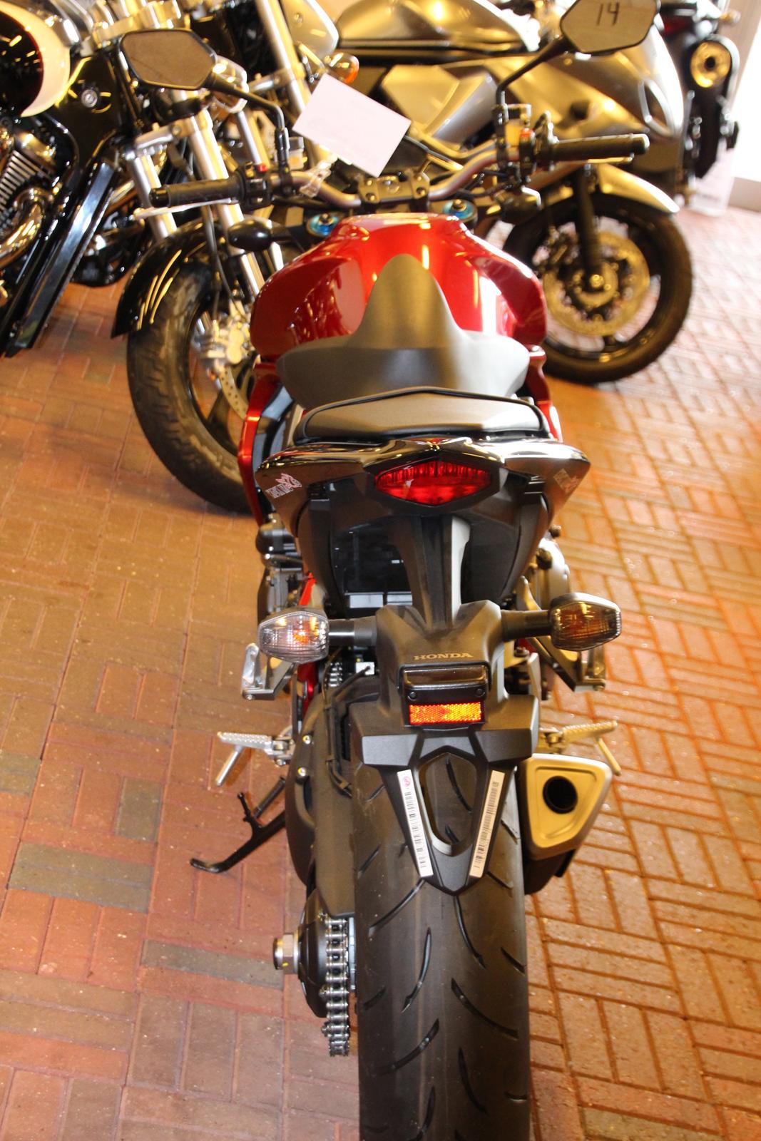 Honda CB1000RA billede 2