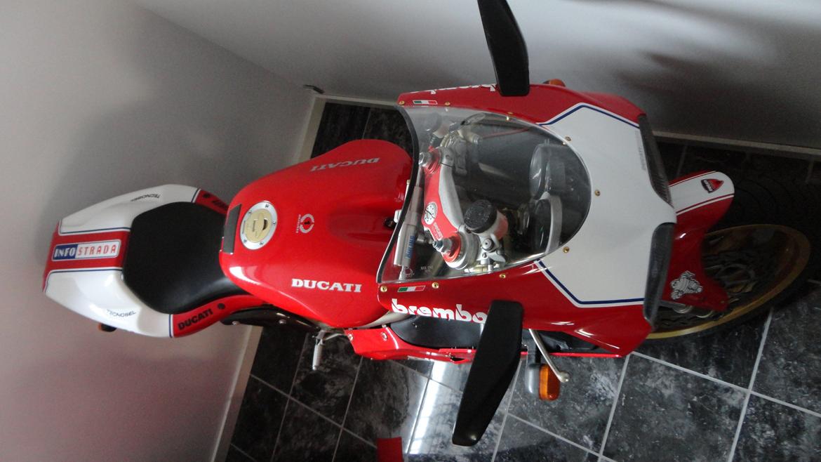 Ducati 916 strada billede 3