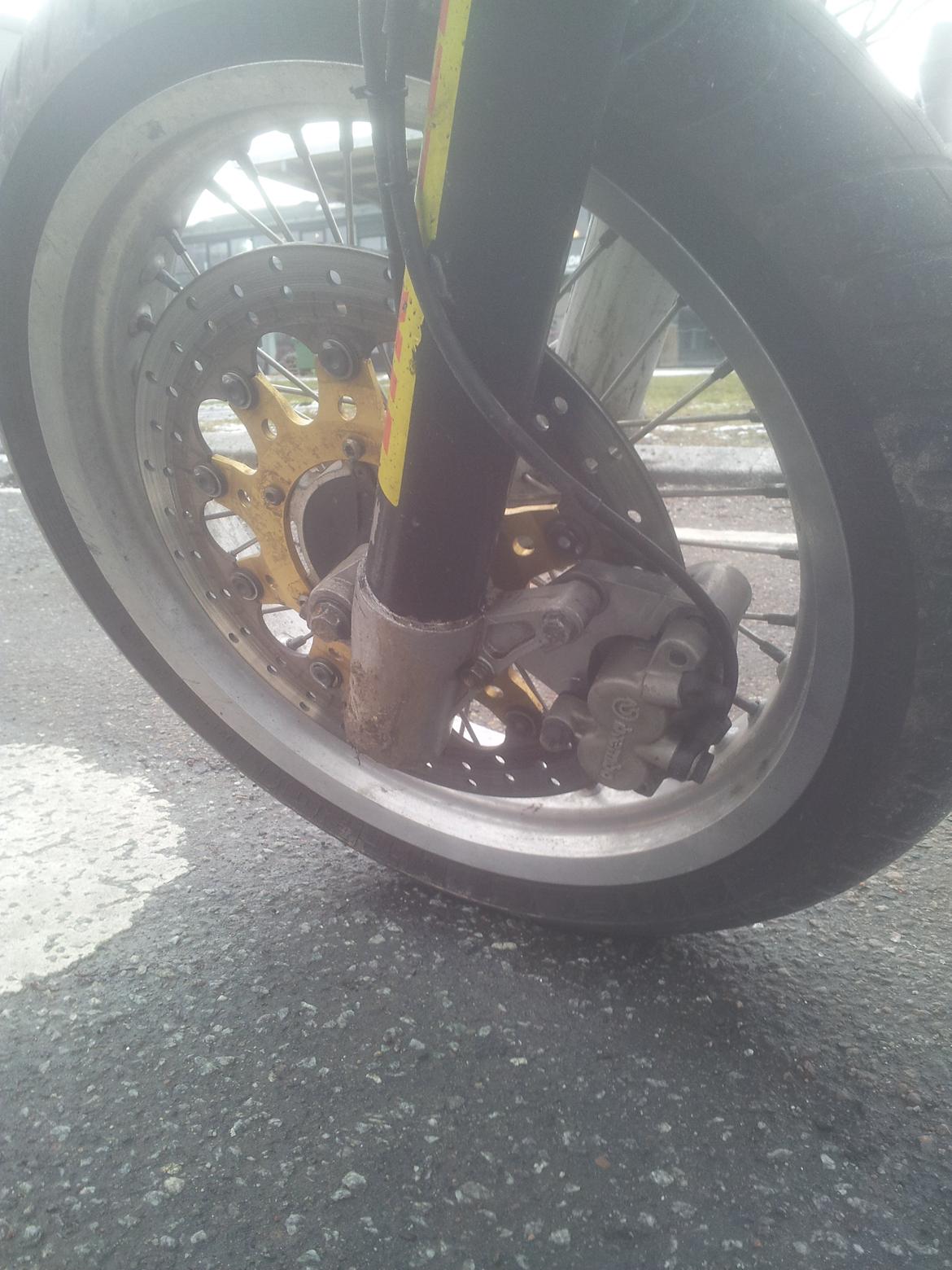 Husqvarna TE610 - 320mm Brembo skive med Talon adaptor... 2 stemplet Brembo kaliber. billede 7