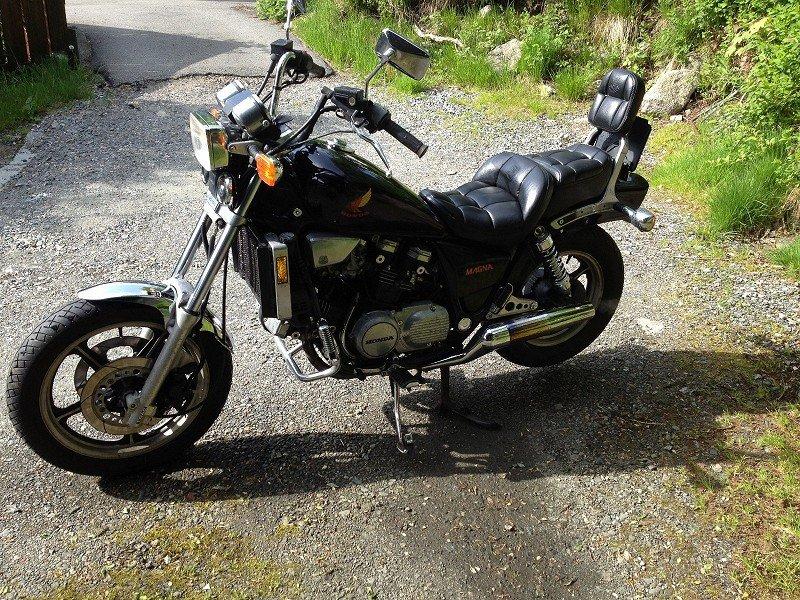 Honda Magna 700 billede 5