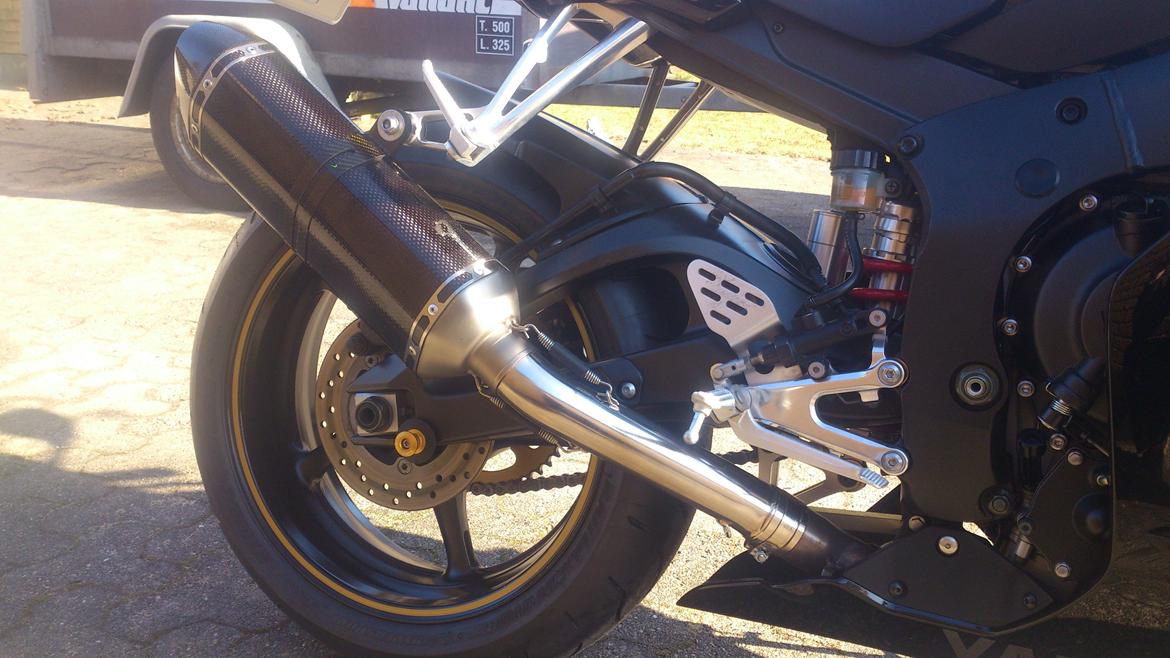 Yamaha R6 solgt billede 7