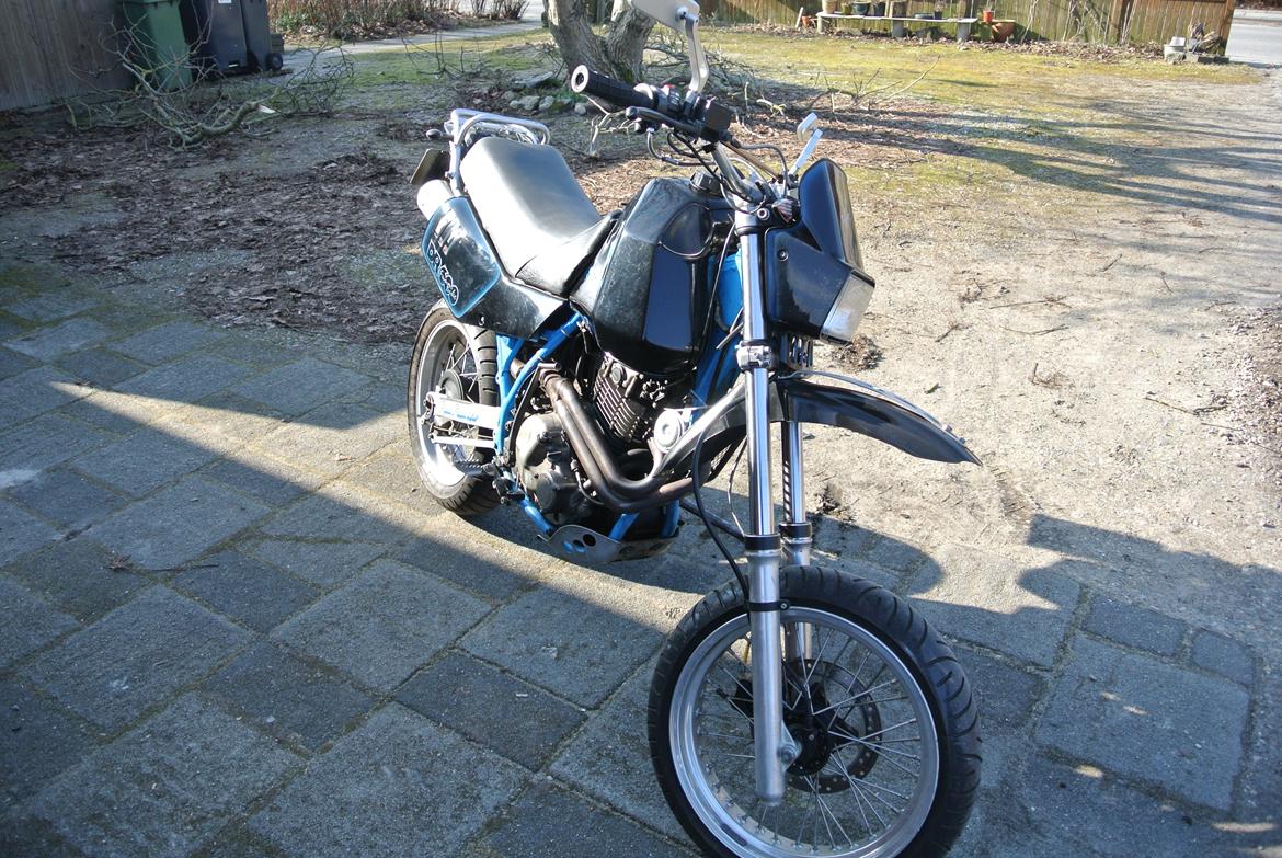 Suzuki DR 600 R billede 3