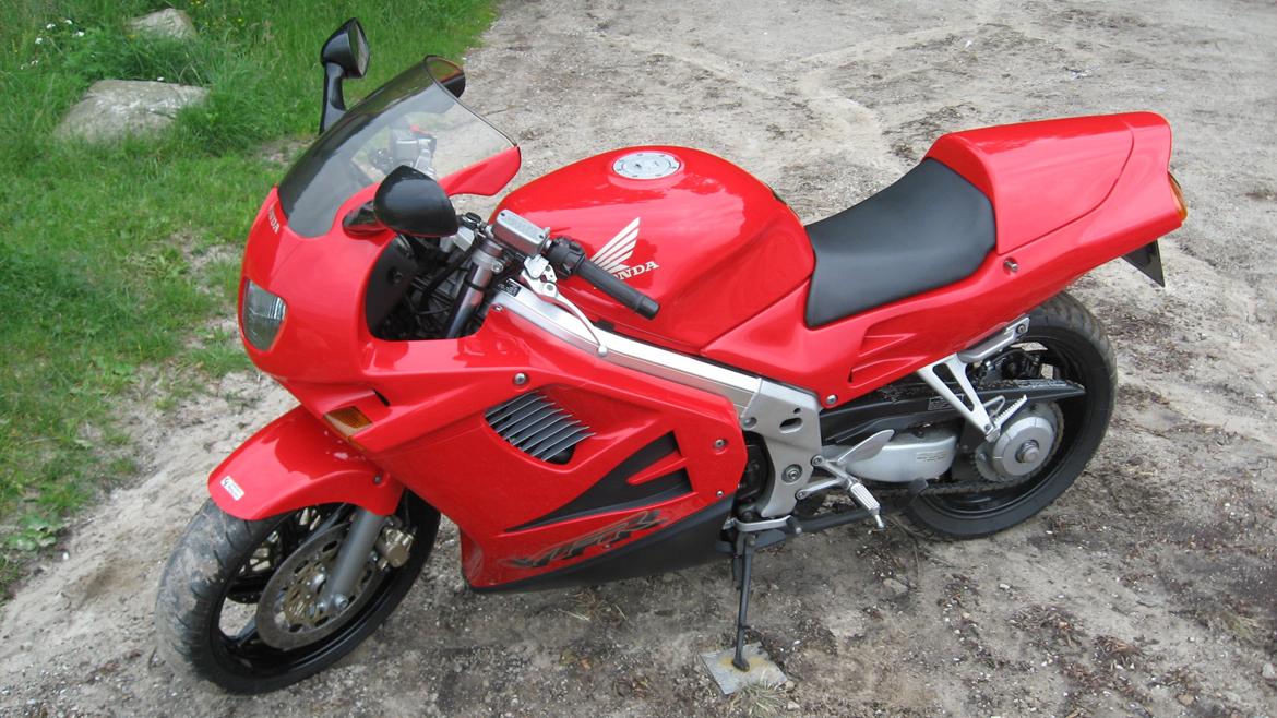 Honda VFR 750F - Syd for Moesgaard strand v/ Aarhus sommeren 2012 billede 4
