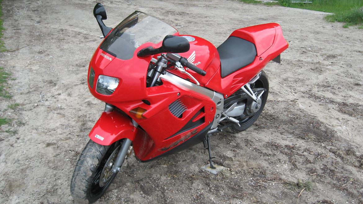 Honda VFR 750F - Syd for Moesgaard strand v/ Aarhus sommeren 2012 billede 7