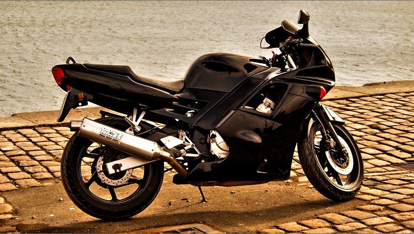 Honda CBR 600 F2 billede 2