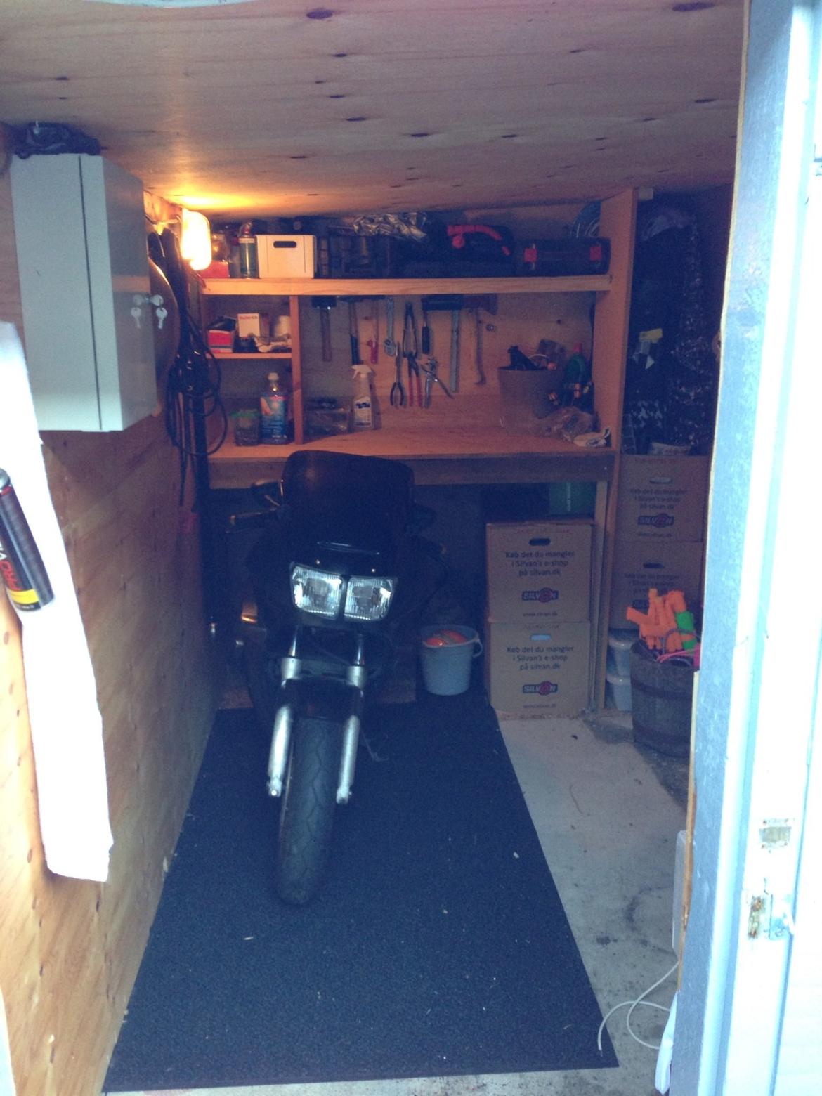 Honda vfr750f billede 6