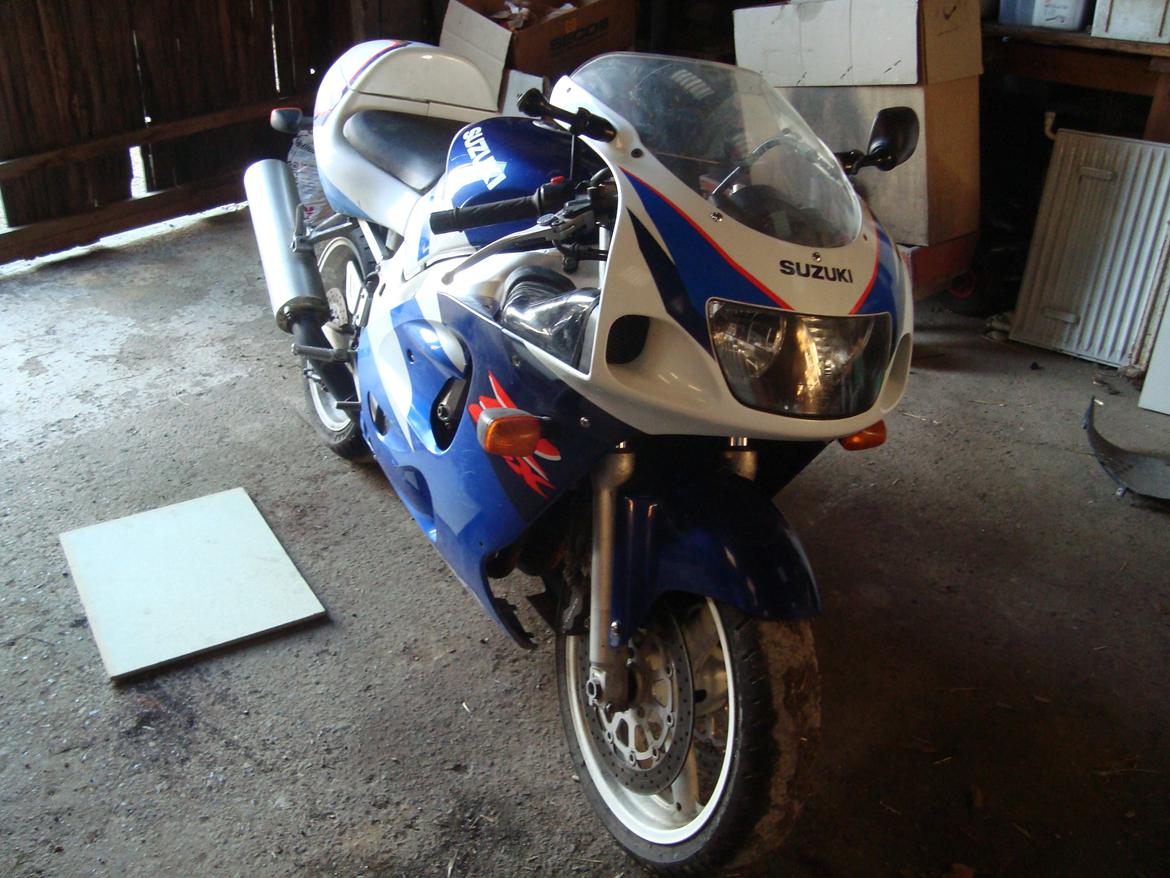 Suzuki GSX-R 600 SRAD billede 3