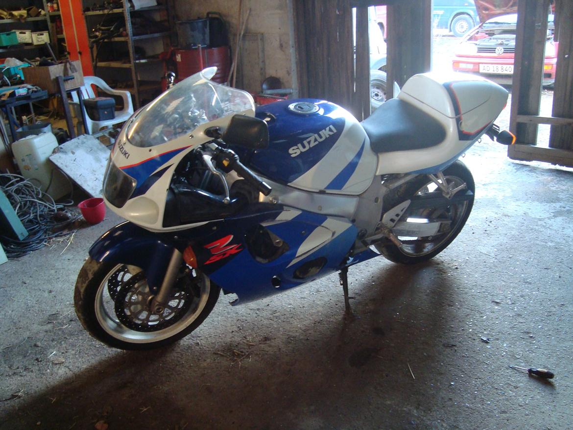 Suzuki GSX-R 600 SRAD billede 4