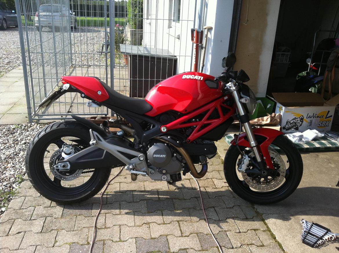 Ducati 696 Monster - Montering af leovince potter  billede 9
