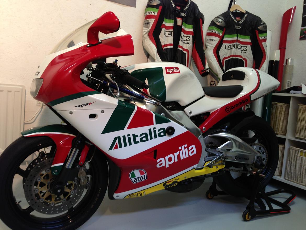 Aprilia RS 250 - Indpakket i folie til 2013 sæsonen. billede 1