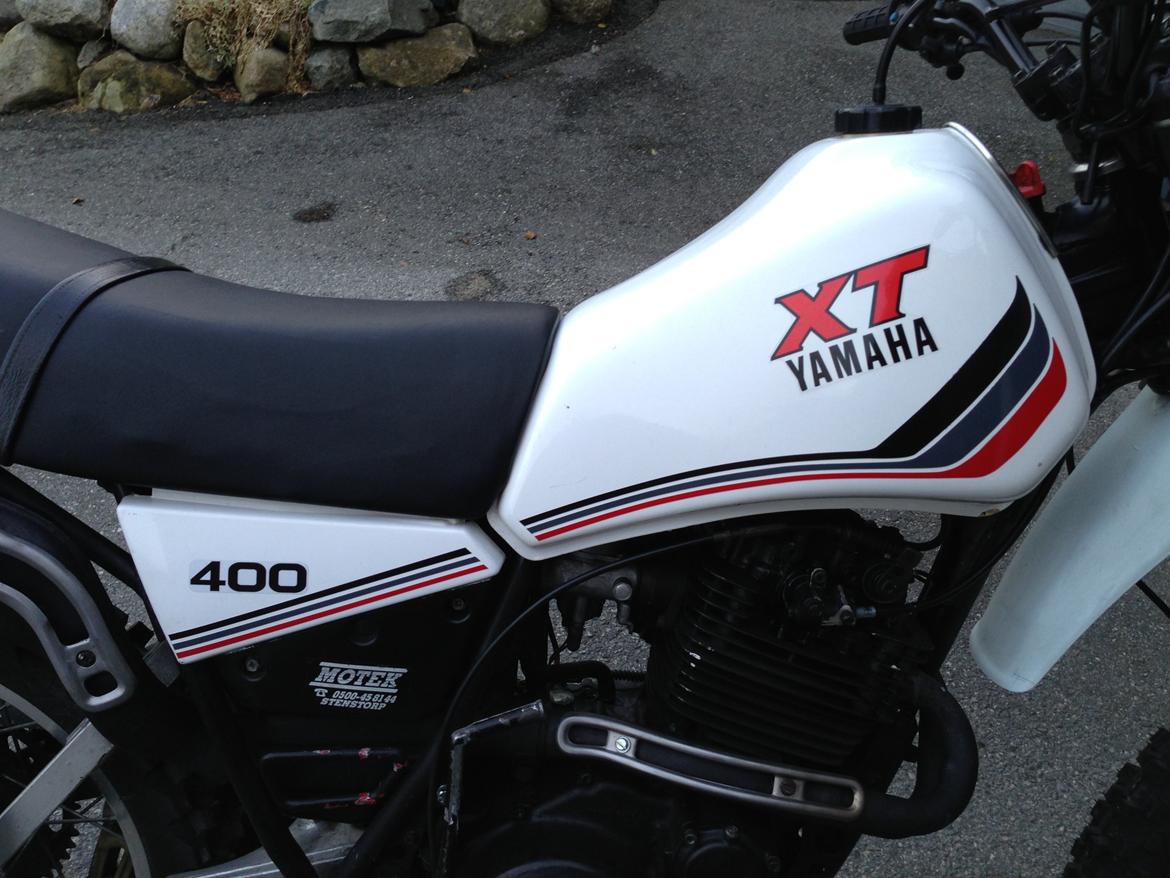 Yamaha XT 400, 5Y6 - Nye dekaler på tank og sidedeksel billede 7