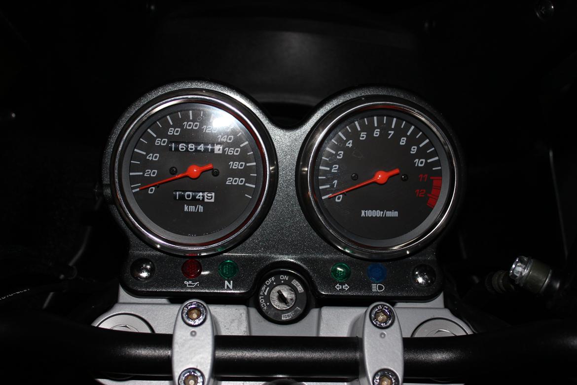 Suzuki GS 500 F K7 billede 4