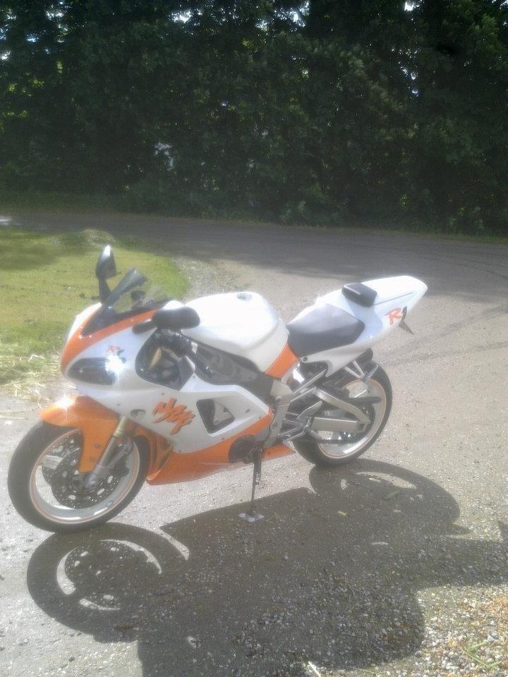 Yamaha YZF R1 billede 7