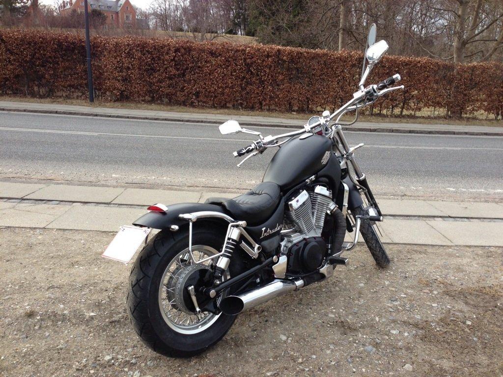 Suzuki Intruder VS800 billede 11