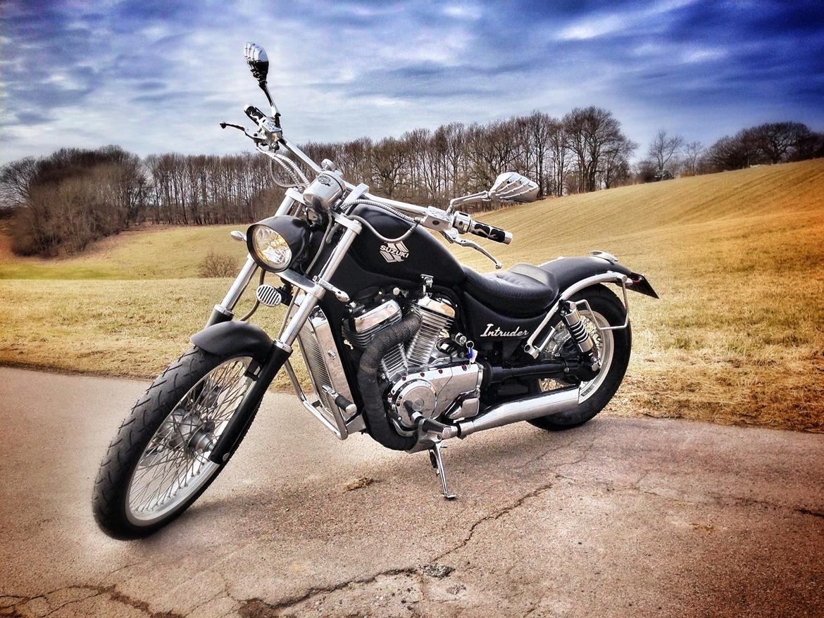 Suzuki Intruder VS800 billede 13