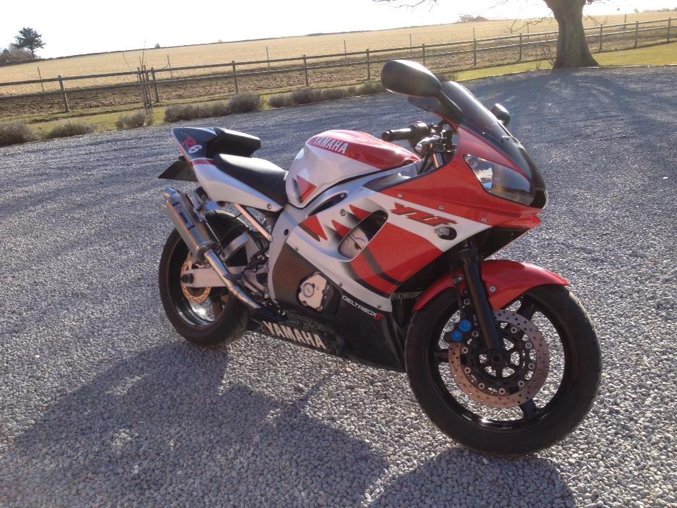 Yamaha yzf R6 billede 5