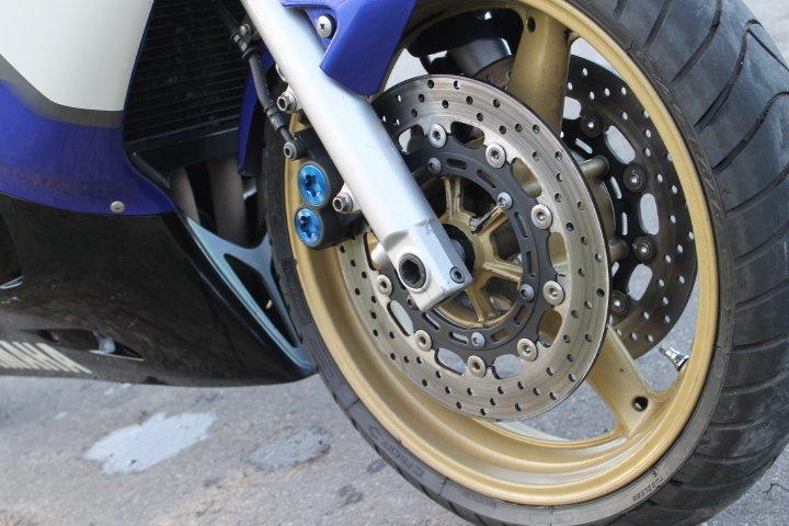 Yamaha R6 billede 12