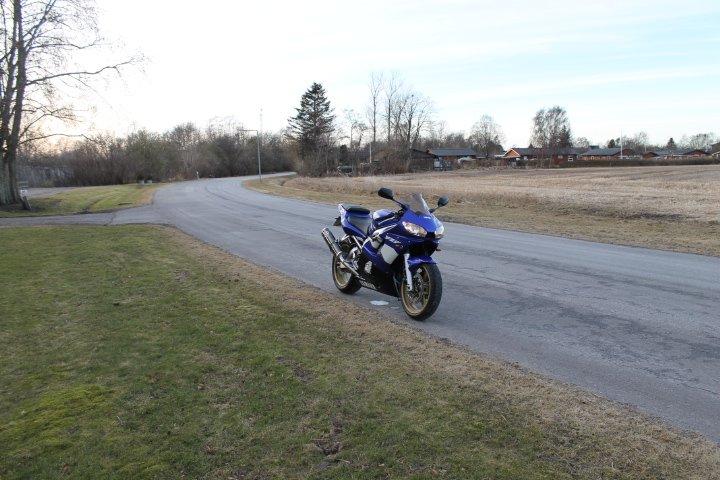 Yamaha R6 billede 17