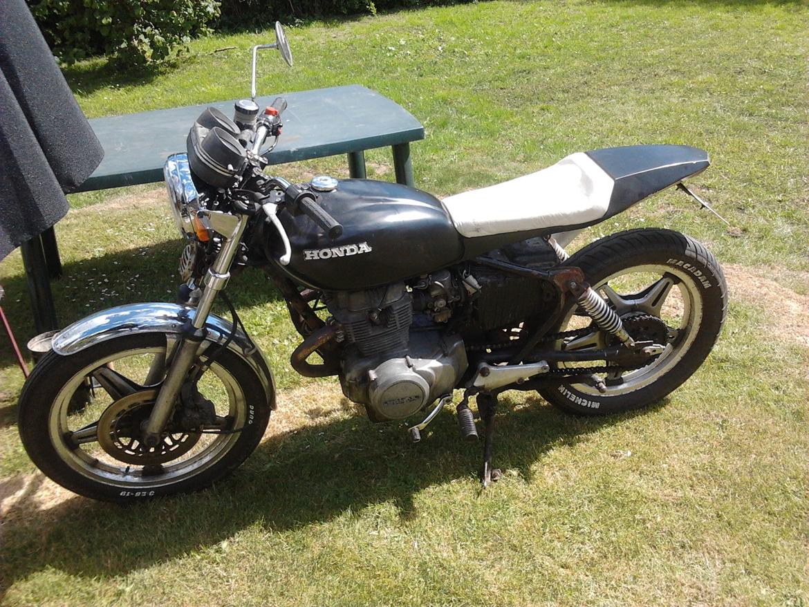 Honda cb 400 twin billede 1