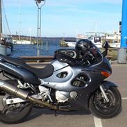 Suzuki gsx 750 f