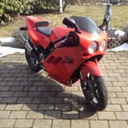 Suzuki Gsx 400 ( Gsxr 400 )
