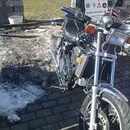 Honda VF 700