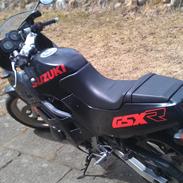 Suzuki GSX R