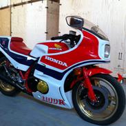 Honda CB1100R