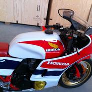 Honda CB1100R