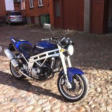 Hyosung GT 650