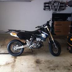 Suzuki DR-Z 400 SM Solgt
