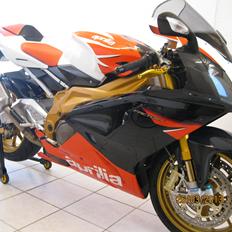 Aprilia RSV Mille 1000 Factory